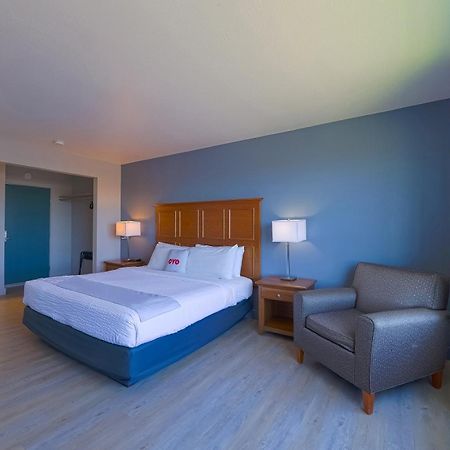 Oyo Waves Hotel Newport Or - Nye Beach Exterior photo