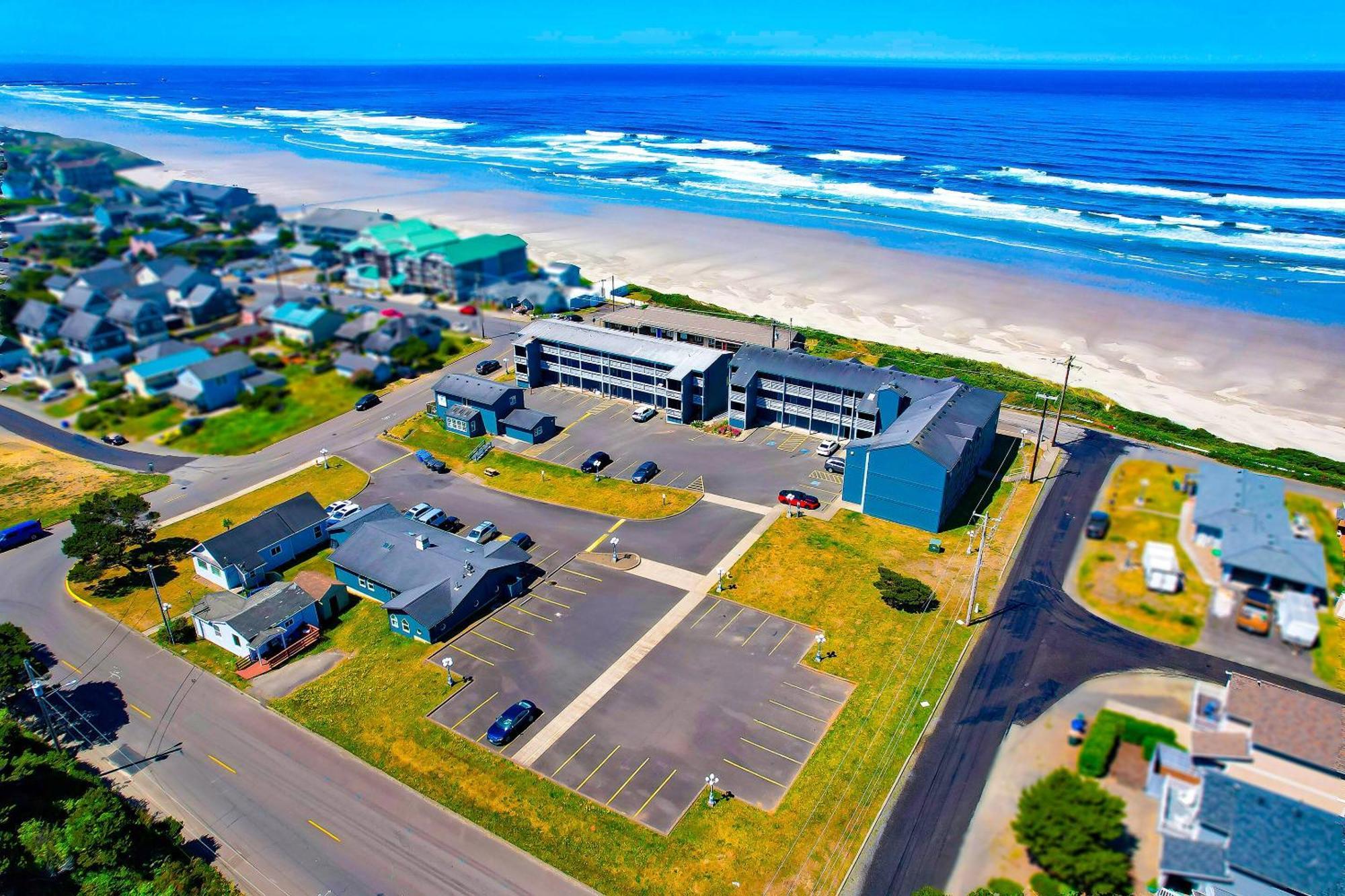 Oyo Waves Hotel Newport Or - Nye Beach Exterior photo