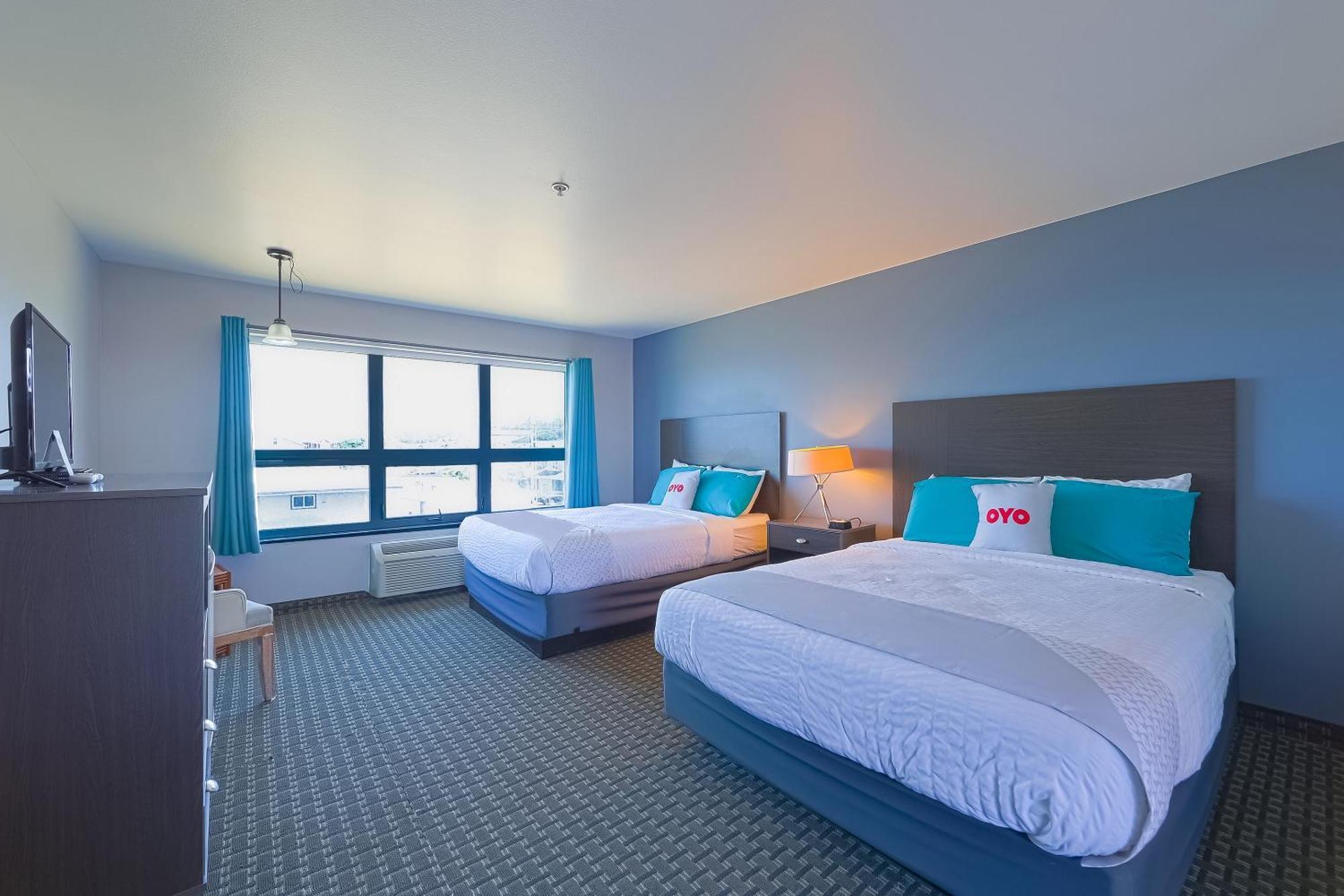 Oyo Waves Hotel Newport Or - Nye Beach Exterior photo