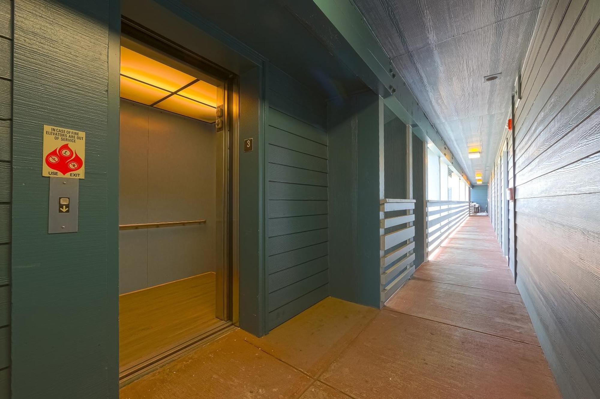 Oyo Waves Hotel Newport Or - Nye Beach Exterior photo